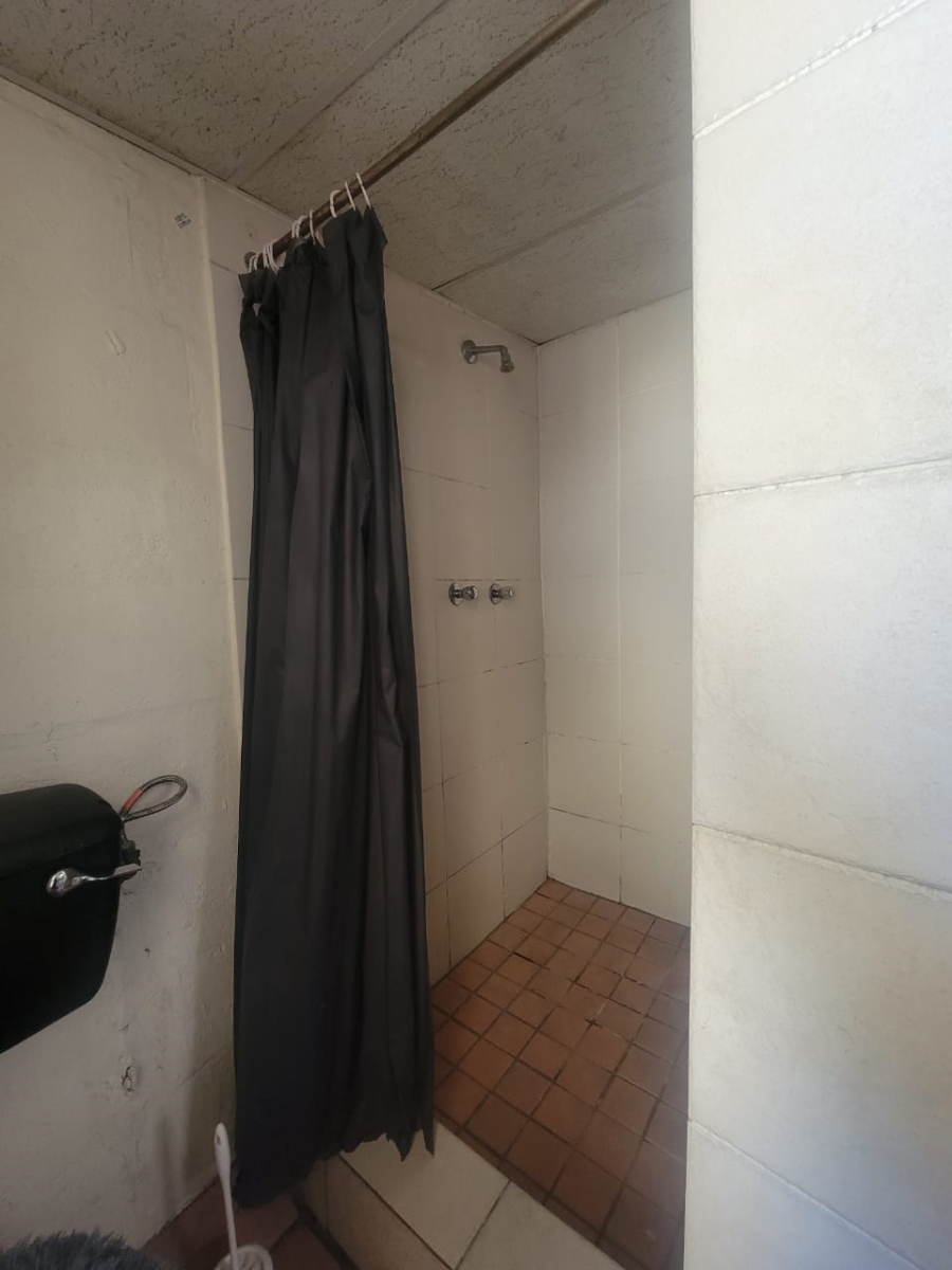 To Let 2 Bedroom Property for Rent in Ruyterwacht Western Cape